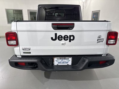 2022 Jeep Gladiator Willys