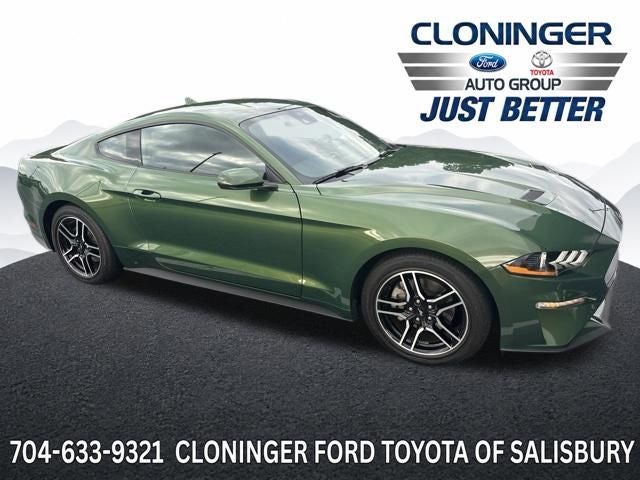 2022 Ford Mustang EcoBoost