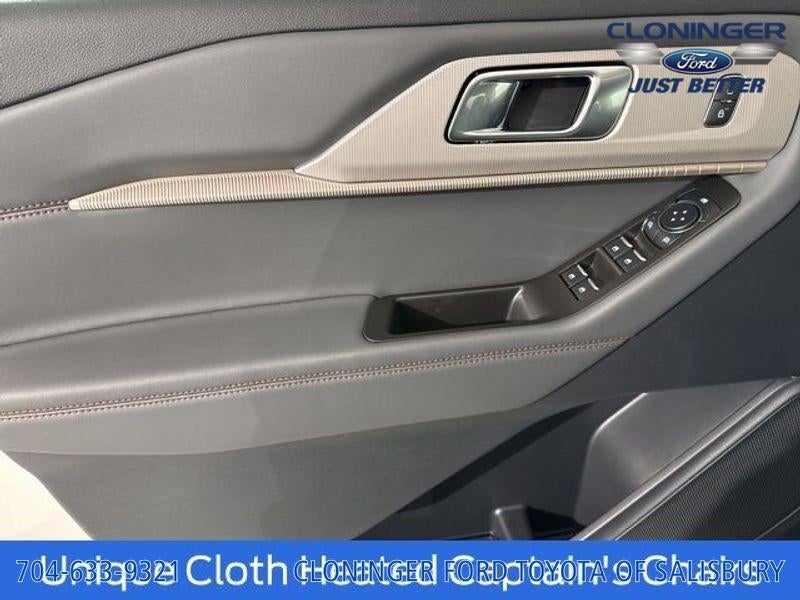 2026 Ford Explorer Active (200A)