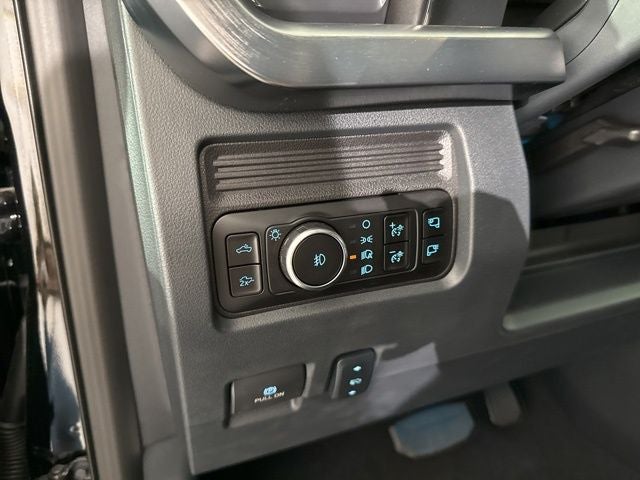 2025 Ford F-350SD Lariat