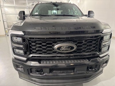 2025 Ford F-350SD Lariat