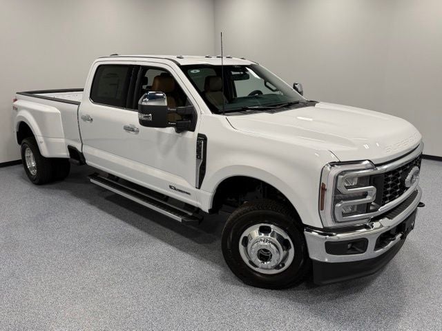 2026 Ford F-350SD Lariat DRW