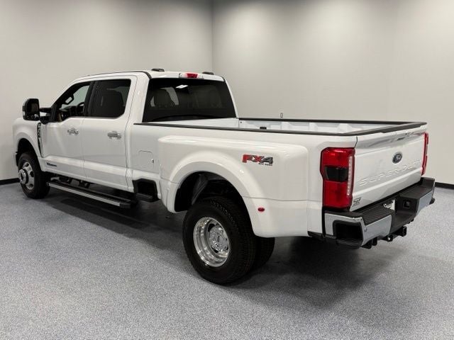 2026 Ford F-350SD Lariat DRW