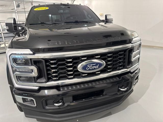 2024 Ford F-450SD Platinum