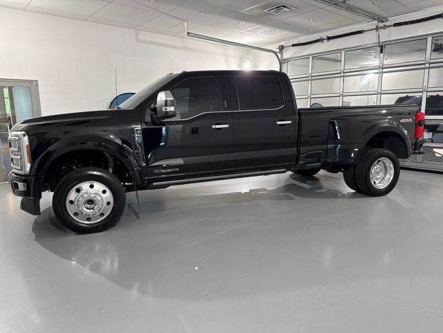 2024 Ford F-450SD Platinum