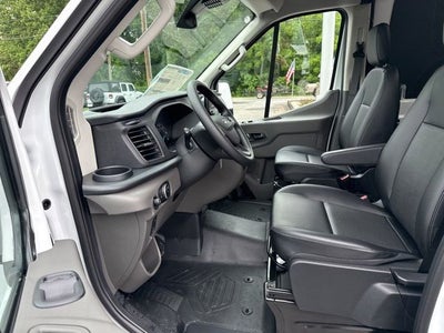 2025 Ford Transit Van Base