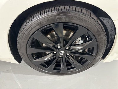 2022 Nissan Maxima SR