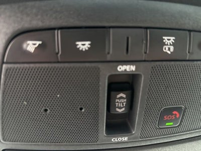 2022 Nissan Maxima SR
