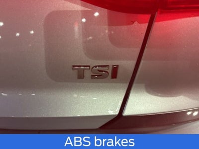 2018 Volkswagen Passat 2.0T SE