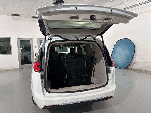 2023 Chrysler Pacifica Hybrid Limited
