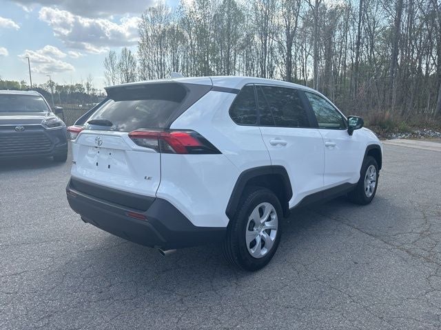 2025 Toyota RAV4 LE