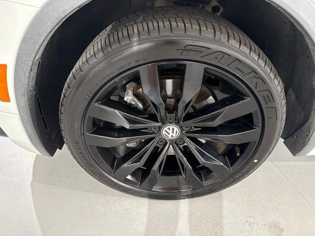 2020 Volkswagen Tiguan 2.0T SE R-Line Black