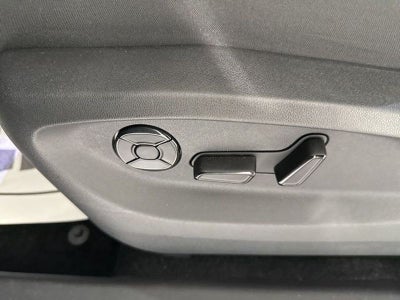 2025 Volkswagen Tiguan SE