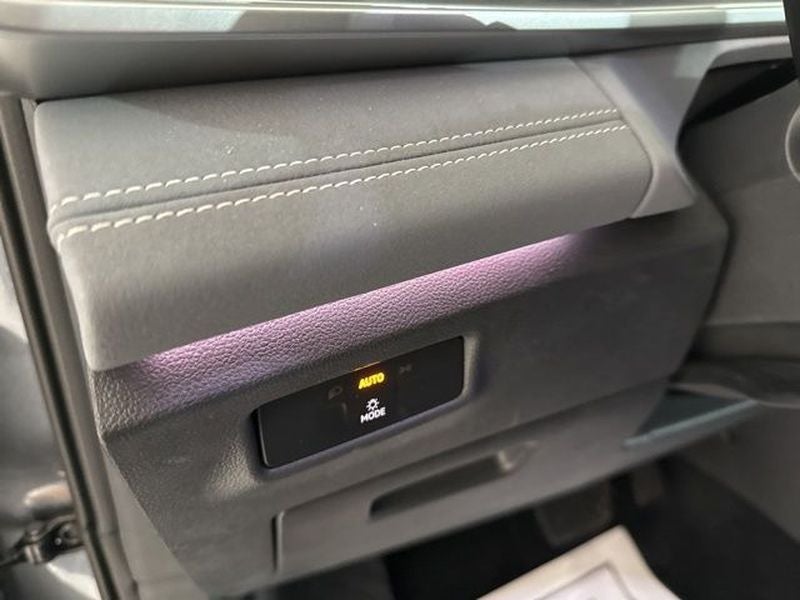 2025 Volkswagen Tiguan SE