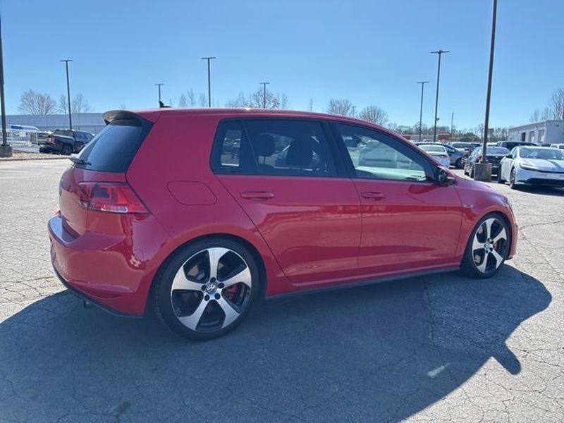 2016 Volkswagen Golf GTI SE w/Performance Package