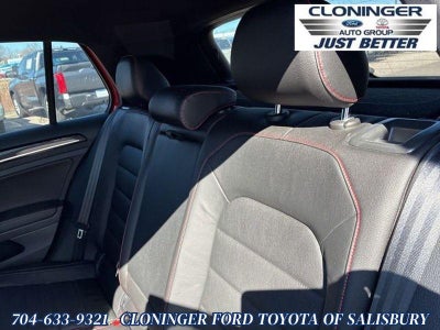 2016 Volkswagen Golf GTI SE w/Performance Package