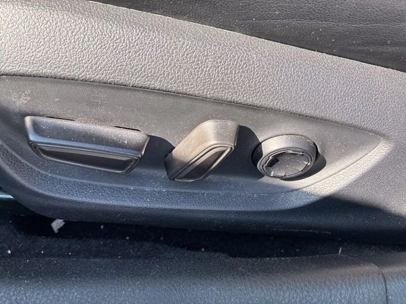 2019 Toyota Avalon Touring