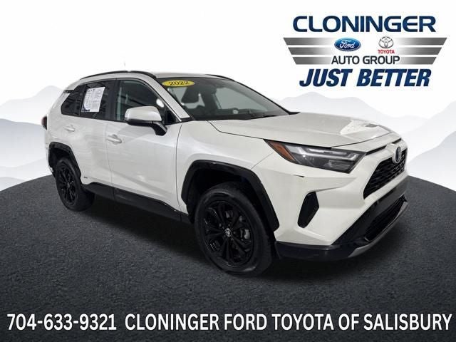 2022 Toyota RAV4 Hybrid SE AWD's photo