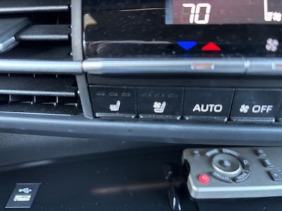 2025 Toyota Sienna Platinum 7 Passenger