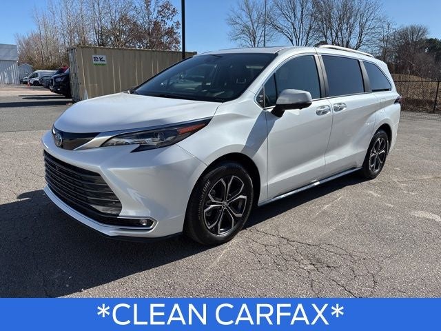 2025 Toyota Sienna Platinum 7 Passenger