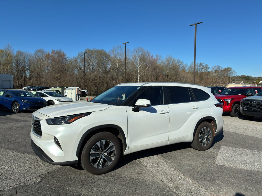 2023 Toyota Highlander XLE