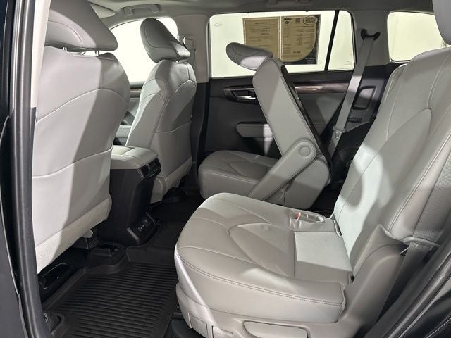 2024 Toyota Highlander Hybrid Limited