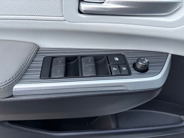 2026 Toyota Sienna XLE 8 Passenger