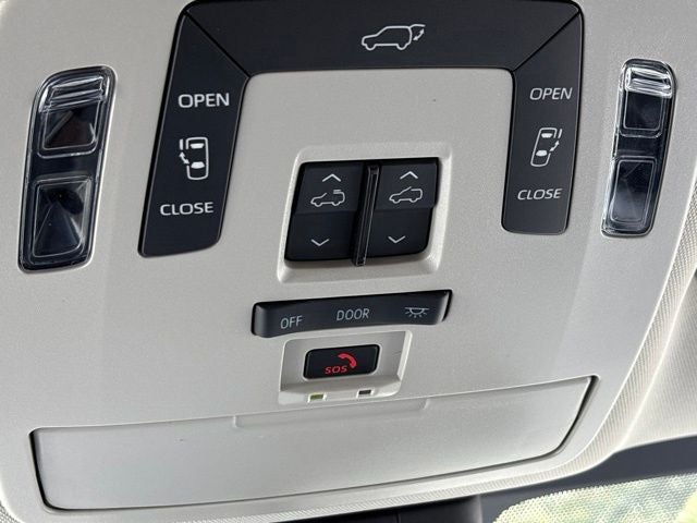 2026 Toyota Sienna XLE 8 Passenger