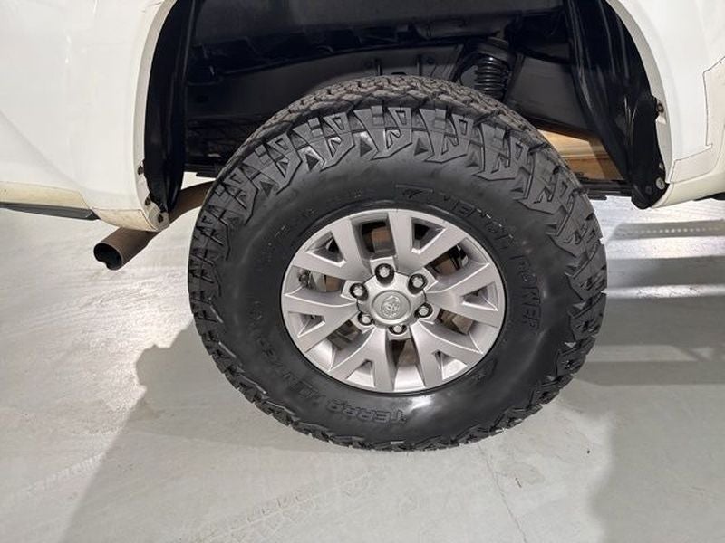 2017 Toyota Tacoma SR5