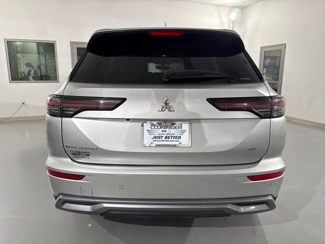 2025 Mitsubishi Outlander SE