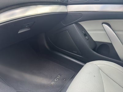 2011 INFINITI G37 BASE