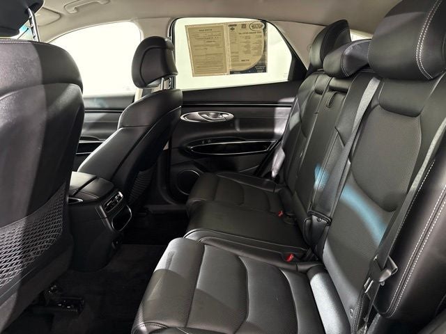 2025 Genesis GV70 2.5T