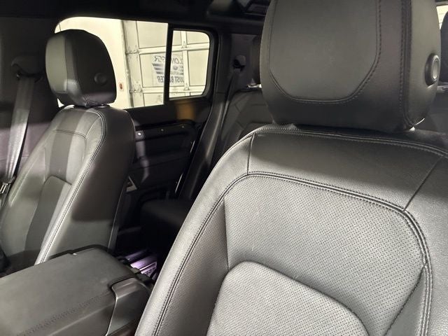 2024 Land Rover Defender 110 S