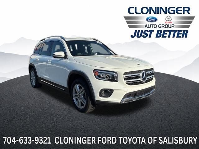 2022 Mercedes-Benz GLB GLB 250 4MATIC's photo